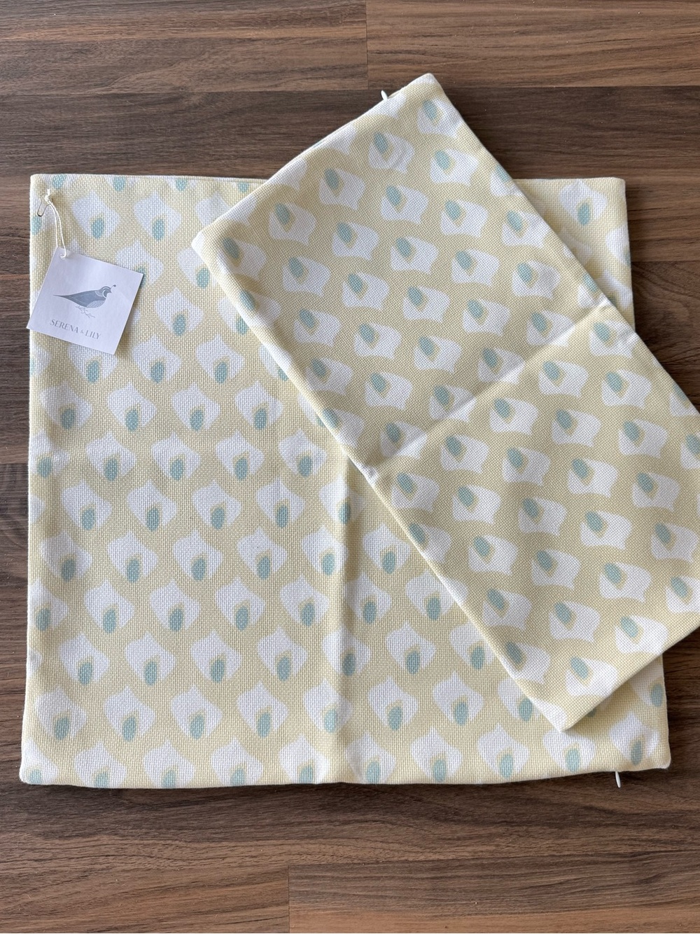 Serena & Lily Set Of indoor Outdoor Pillow Covers 20”